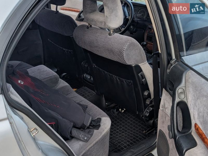 Седан Opel Omega 1996 в Хмельницком