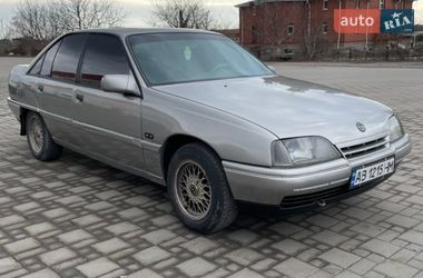 Седан Opel Omega 1988 в Гайсину
