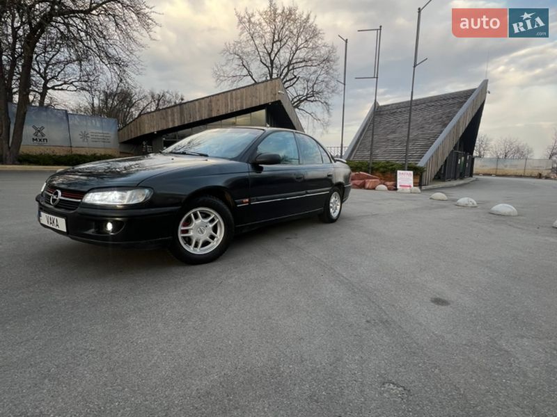Седан Opel Omega 1997 в Києві
