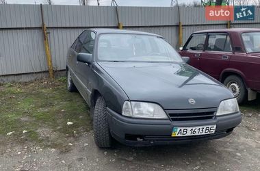 Седан Opel Omega 1989 в Гайсину