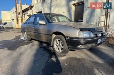 Седан Opel Omega 1987 в Днепре