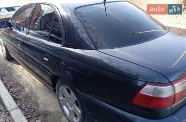 Седан Opel Omega 2000 в Сумах