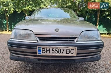 Седан Opel Omega 1992 в Ромнах
