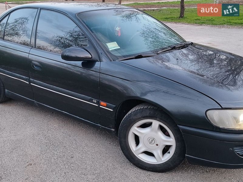 Седан Opel Omega 1999 в Запоріжжі