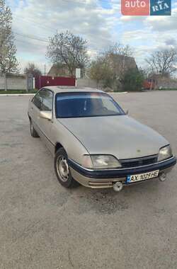 Седан Opel Omega 1990 в Тараще