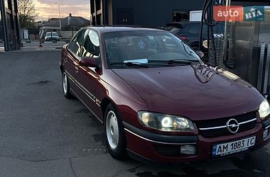 Седан Opel Omega 1994 в Коростене