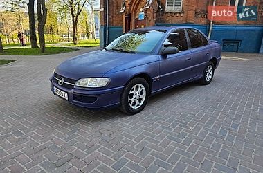 Седан Opel Omega 1994 в Сумах