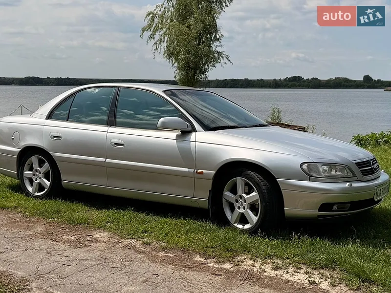 Opel Omega 2000