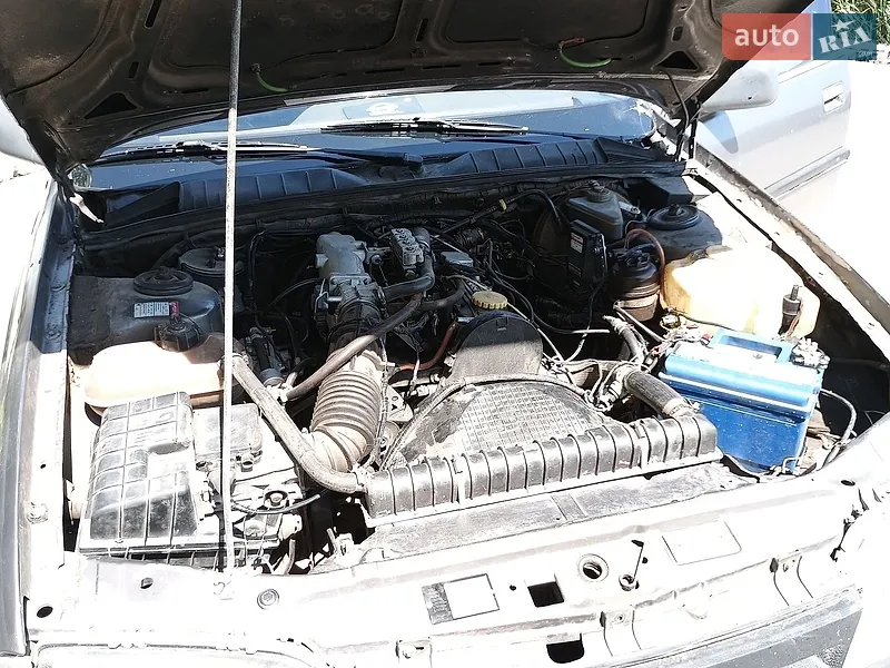 Opel Omega 1989 VIN W0L000017K1010783 фото оголошення 20 з 49