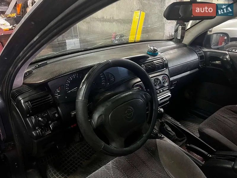 Opel Omega 1995