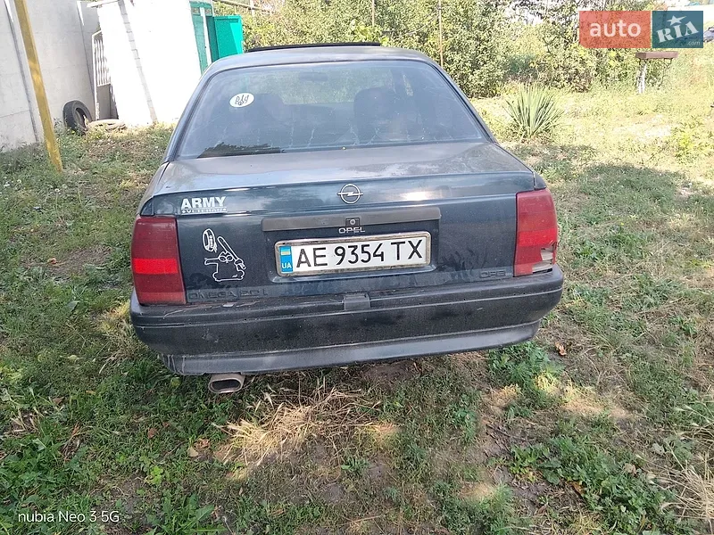 Opel Omega 1990