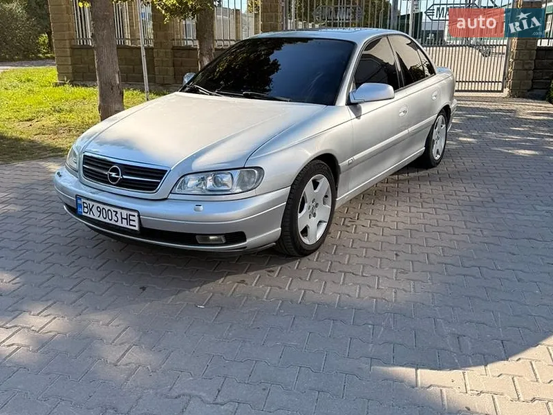 Opel Omega 2002