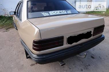 Седан Opel Rekord 1985 в Нежине