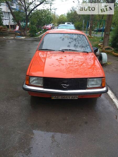 Opel Rekord E1