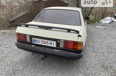 Седан Opel Rekord 1985 в Тернополе