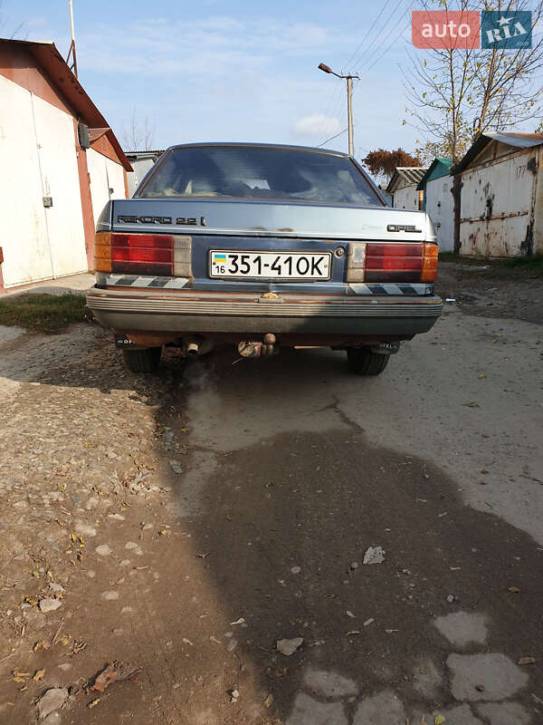 Седан Opel Rekord 1985 в Одесі