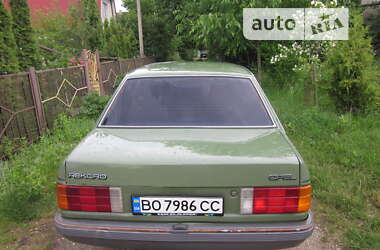 Седан Opel Rekord 1984 в Тернополе