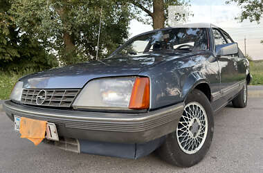 Седан Opel Rekord 1985 в Вінниці