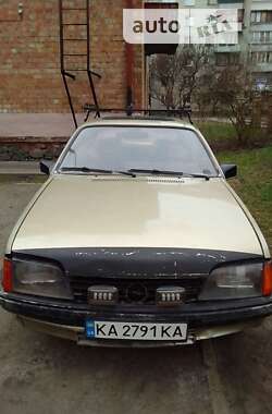 Седан Opel Rekord 1985 в Киеве