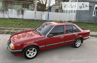 Седан Opel Rekord 1985 в Житомире