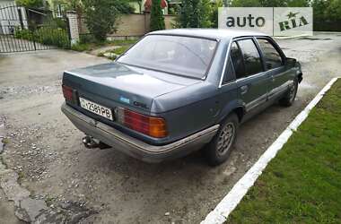 Седан Opel Rekord 1986 в Вараше