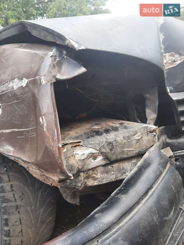 Седан Opel Rekord 1985 в Смілі