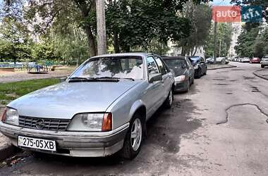 Седан Opel Rekord 1985 в Харкові