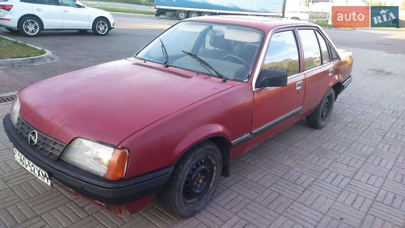 Седан Opel Rekord 1985 в Жидачове