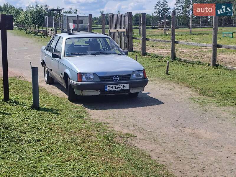 Opel Rekord 1985