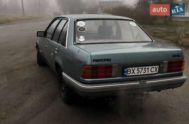 Седан Opel Rekord 1986 в Хмельницком