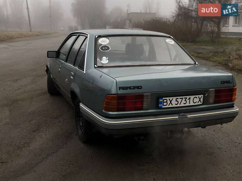 Opel Rekord 1986