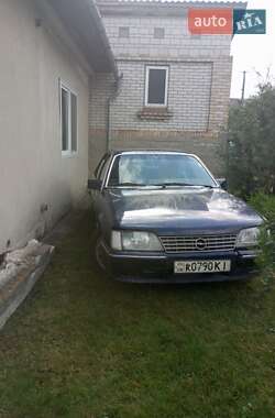 Седан Opel Senator 1985 в Києві