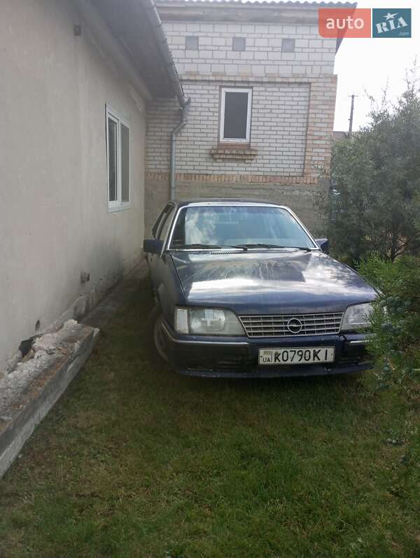 Седан Opel Senator 1985 в Києві фото Седан Opel Senator 1985 в Києві