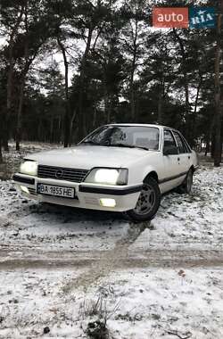 Седан Opel Senator 1984 в Кропивницькому