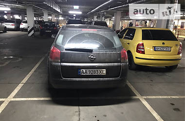 Хэтчбек Opel Signum 2003 в Киеве