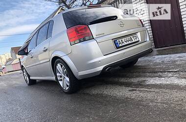 Універсал Opel Signum 2005 в 