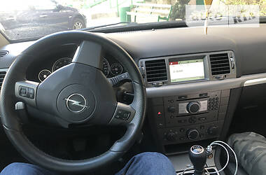 Універсал Opel Signum 2005 в 