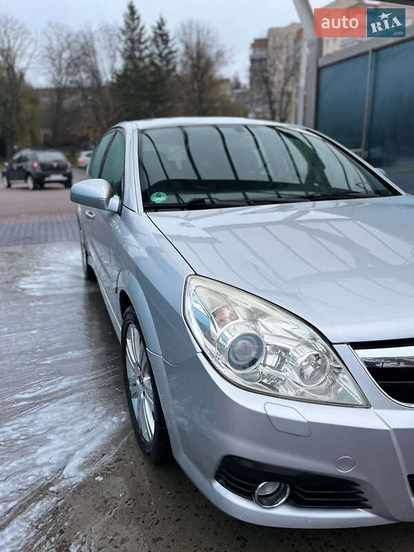 Хэтчбек Opel Signum 2005 в Хмельницком