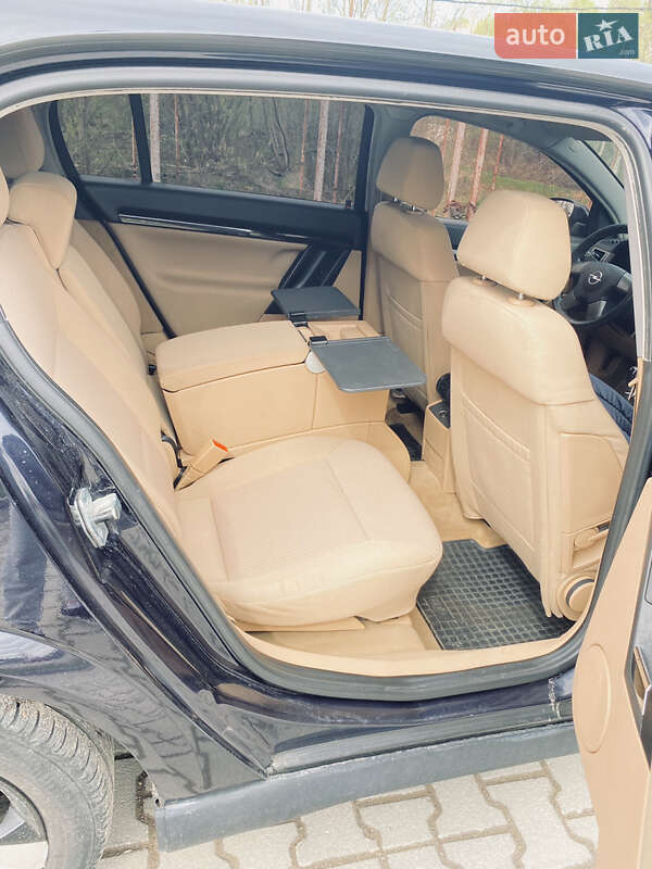 Хетчбек Opel Signum 2004 в Івано-Франківську