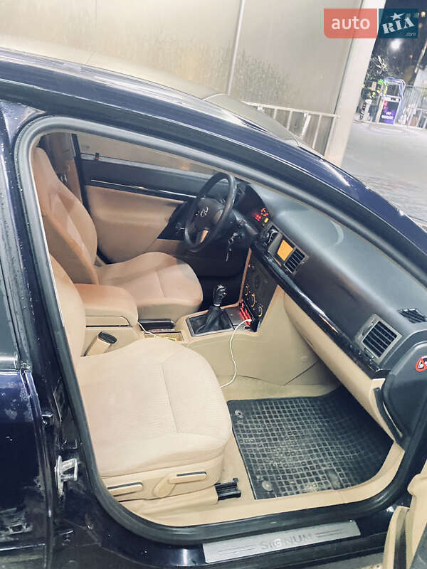 Хетчбек Opel Signum 2004 в Івано-Франківську