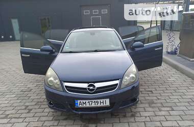 Хэтчбек Opel Signum 2008 в Малине