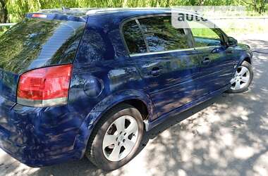 Хэтчбек Opel Signum 2006 в Ровно