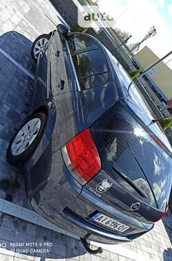 Хэтчбек Opel Signum 2007 в Киеве