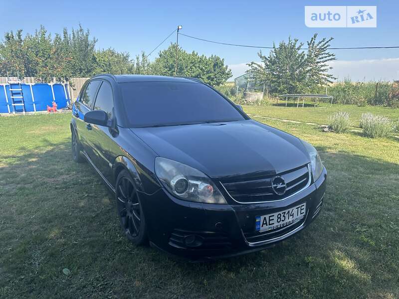 Хэтчбек Opel Signum 2005 в Синельниково