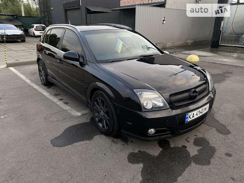 Хэтчбек Opel Signum 2004 в Киеве