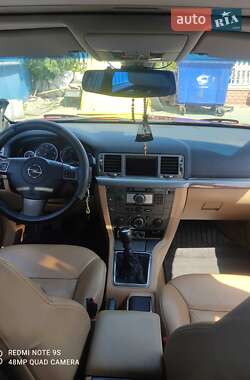 Хэтчбек Opel Signum 2008 в 