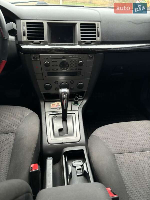 Хэтчбек Opel Signum 2003 в Кривом Роге