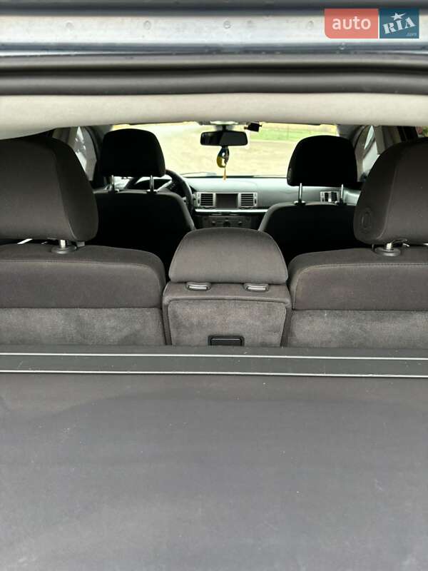 Хэтчбек Opel Signum 2003 в Кривом Роге