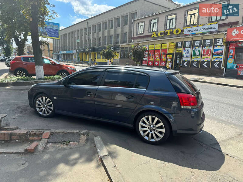 Хэтчбек Opel Signum 2005 в Подольске