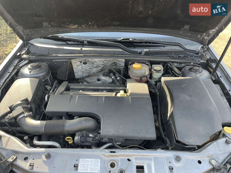 Хэтчбек Opel Signum 2004 в Кропивницком фото 11 Хэтчбек Opel Signum 2004 в Кропивницком